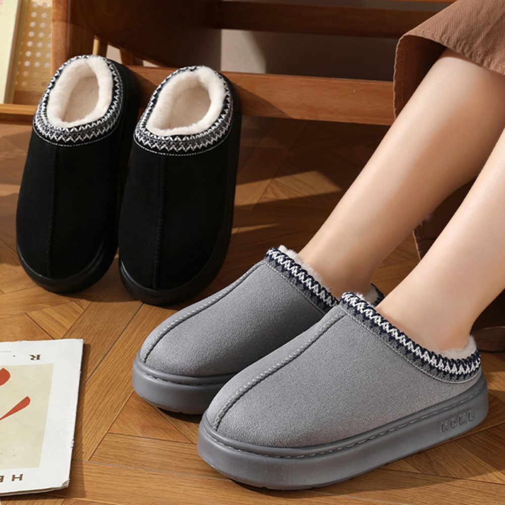 Fluffy Insole Platform Slippers Winter Slip On Faux Fur Shoes