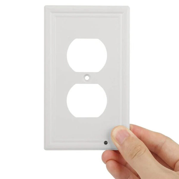 4-Pack: LED Night Light Outlet Cover – Assorted Styles